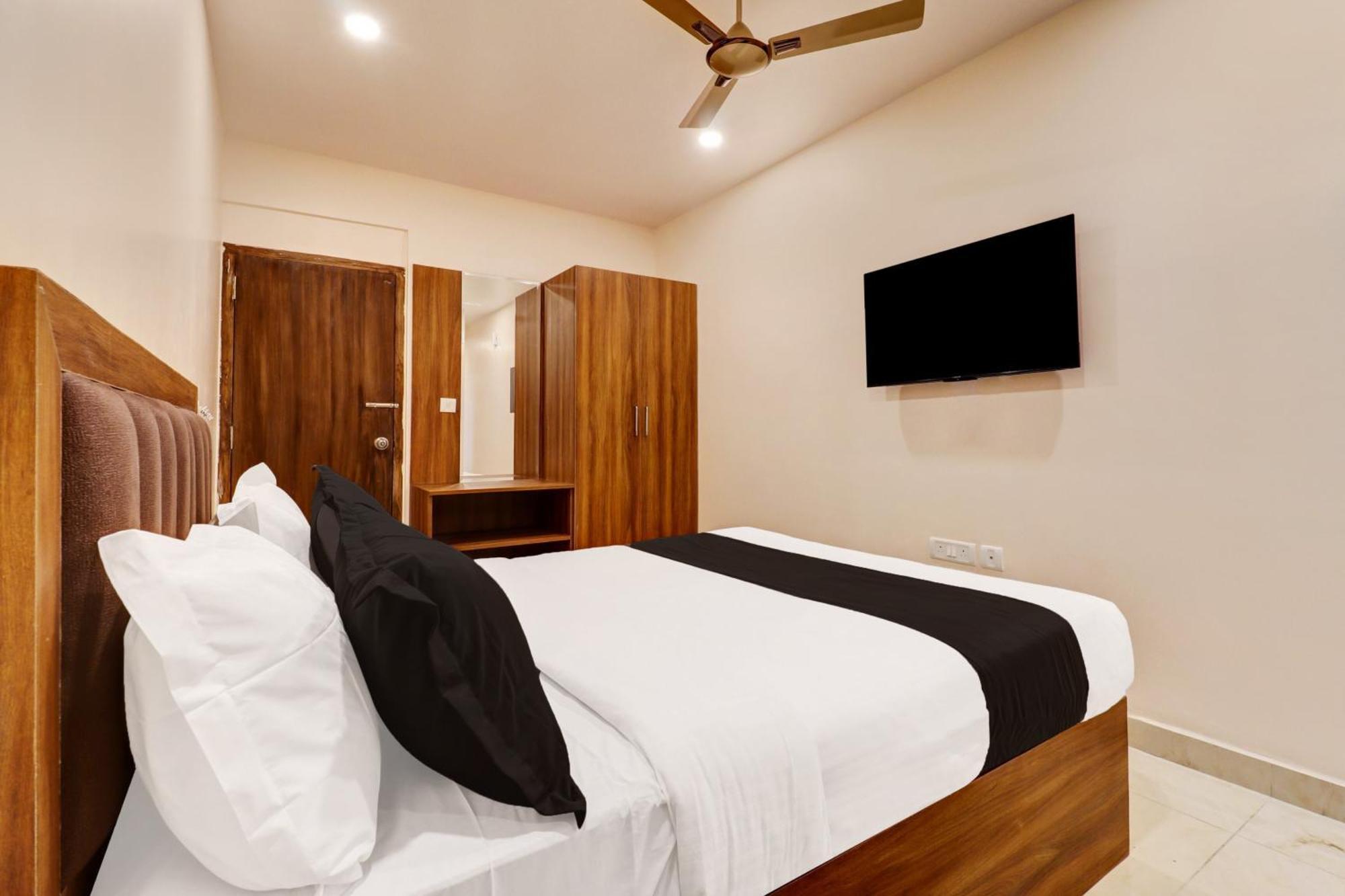 Super Townhouse Arekere Near Mithai Mahal Bangalore Extérieur photo