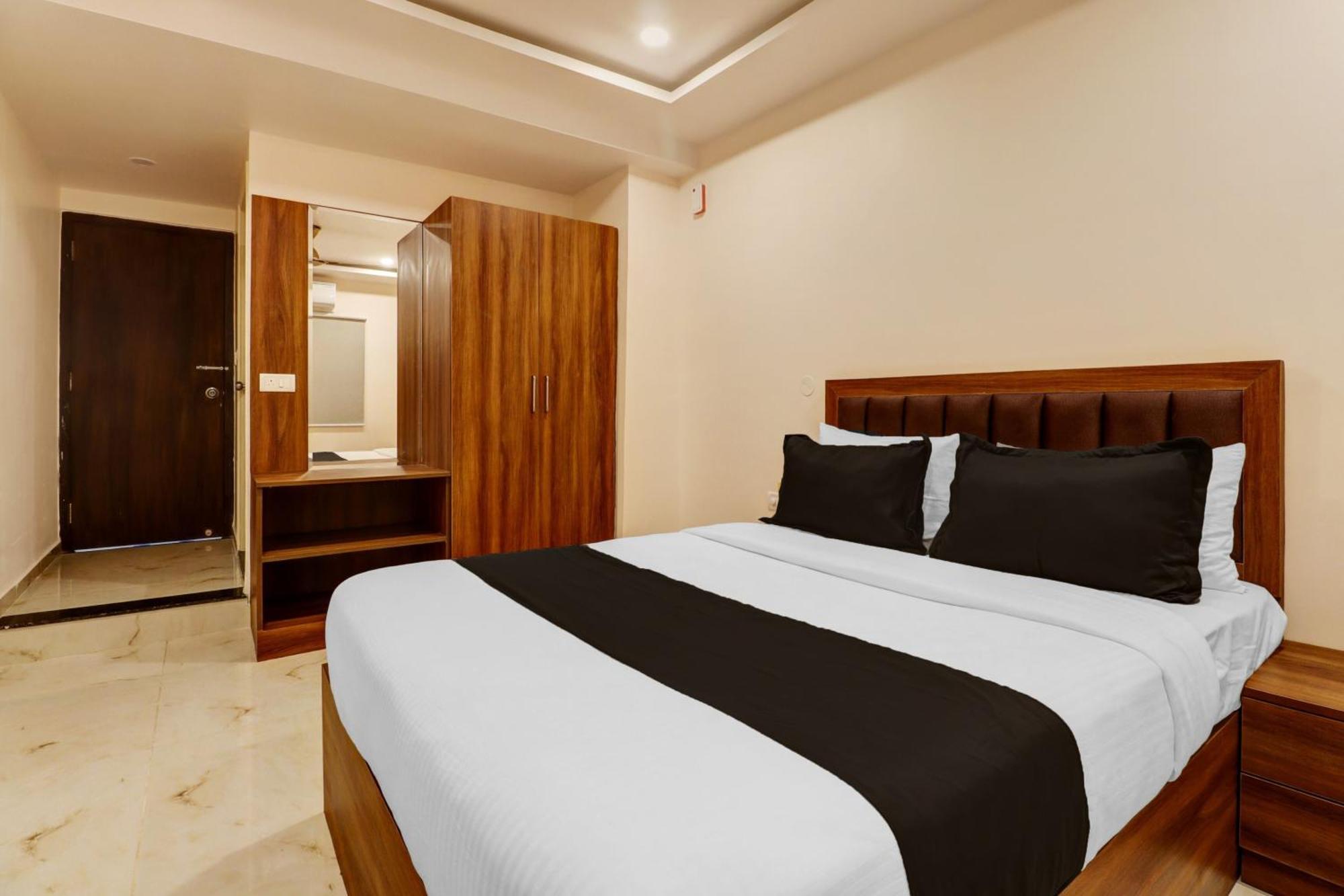 Super Townhouse Arekere Near Mithai Mahal Bangalore Extérieur photo