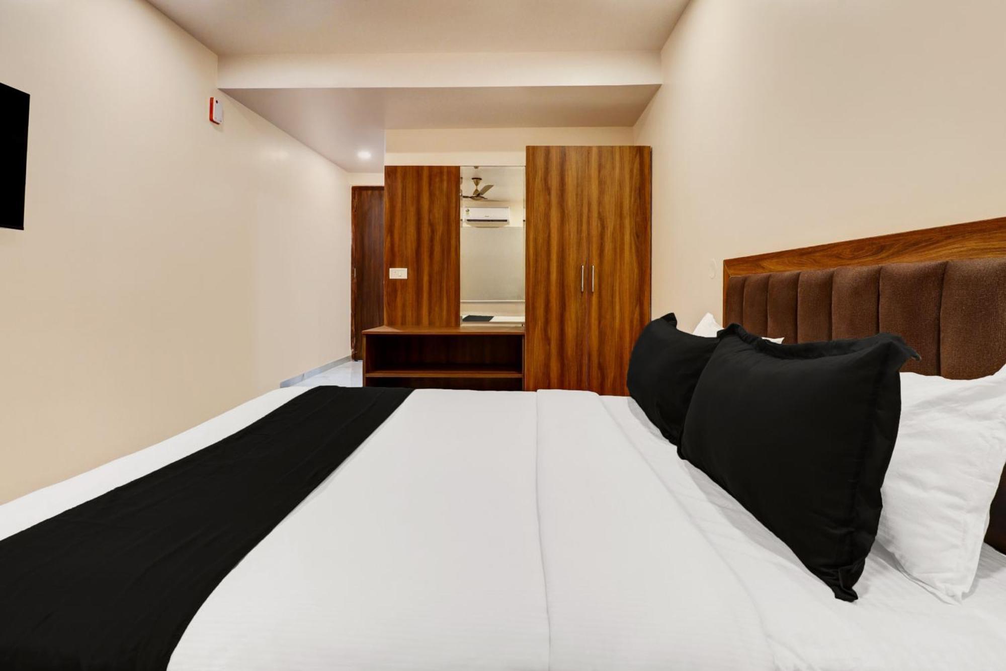 Super Townhouse Arekere Near Mithai Mahal Bangalore Extérieur photo
