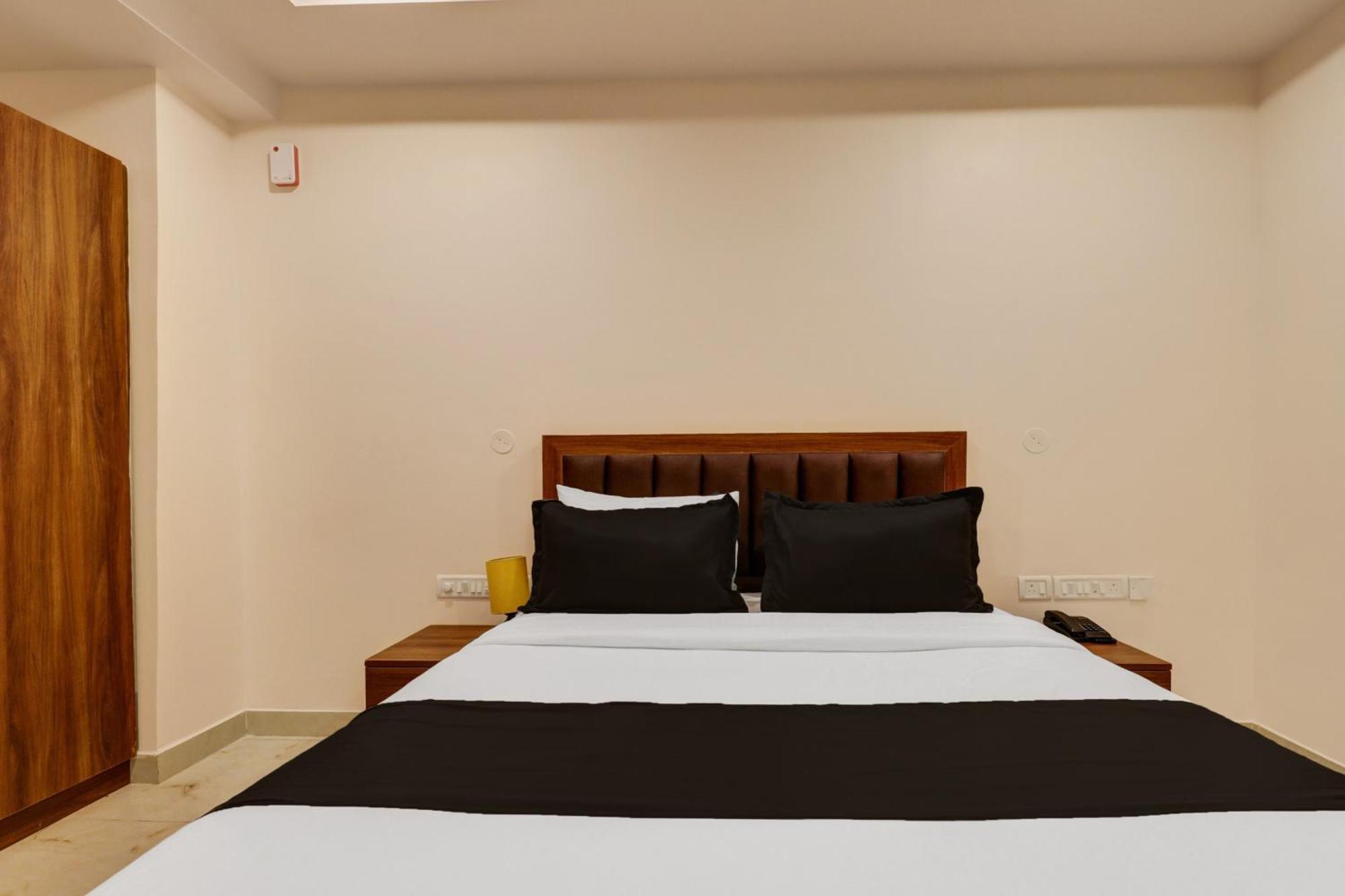 Super Townhouse Arekere Near Mithai Mahal Bangalore Extérieur photo